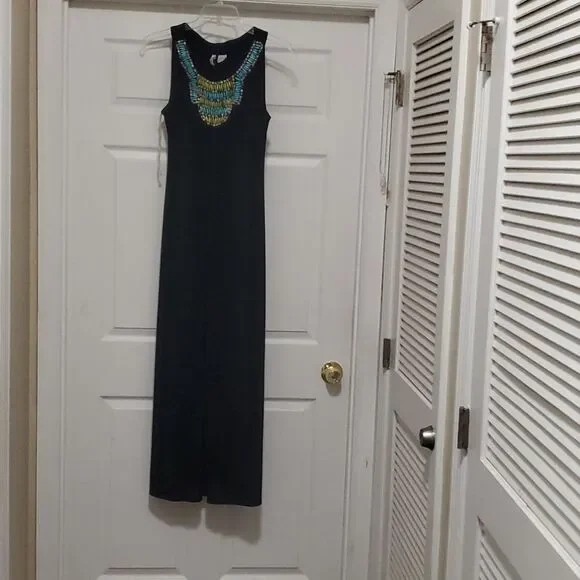 Sami +Jo woman L Black Beaded Neckline maxi Sleeveless dress - Picture 1 of 7